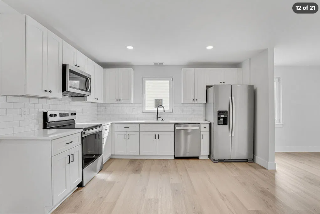1618 Sigmon St - Photo 2 of 11