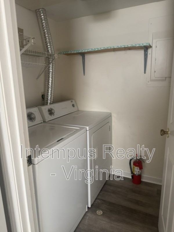 410 Forest Ct - Photo 5 of 12