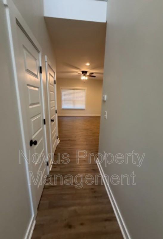 154 Crest Pointe - Photo 3 of 18