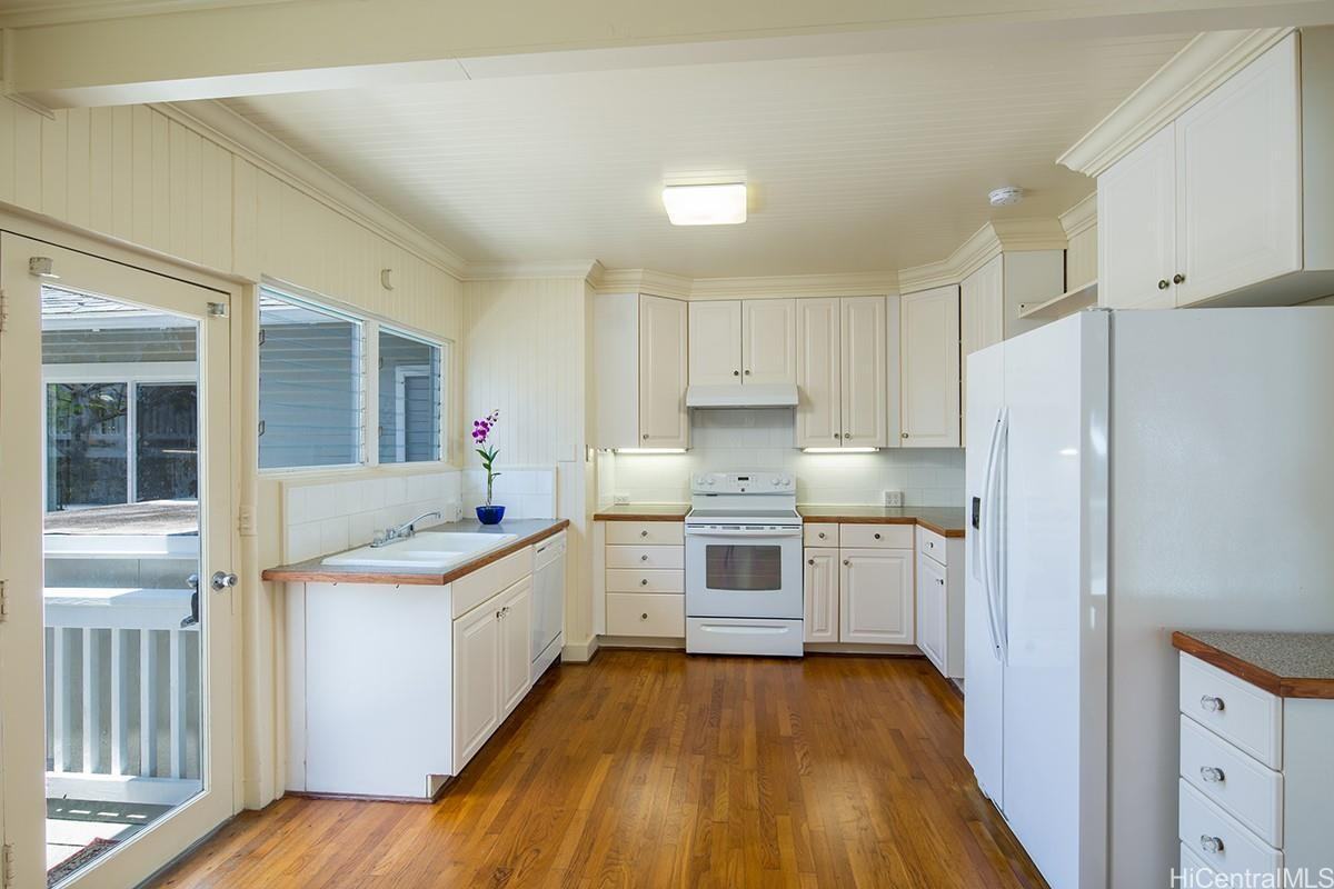 315 N Kalaheo Ave #A - Photo 2 of 19