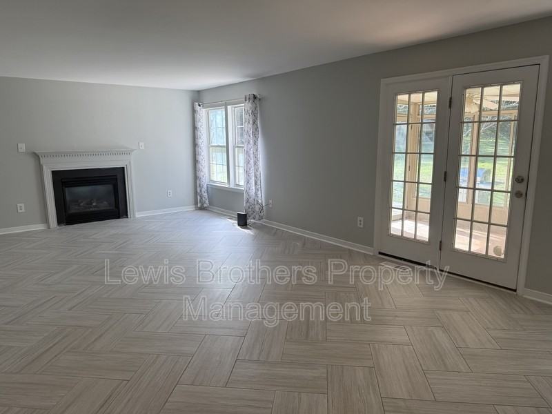 3209 Purvis Rd - Photo 5 of 29