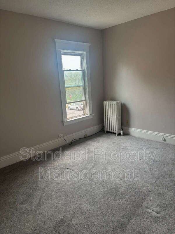 53 Robie St #3 - Photo 3 of 6