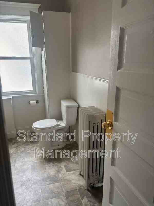 53 Robie St #3 - Photo 6 of 6