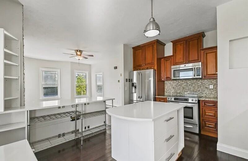 52 Providence St #3 - Photo 5 of 14