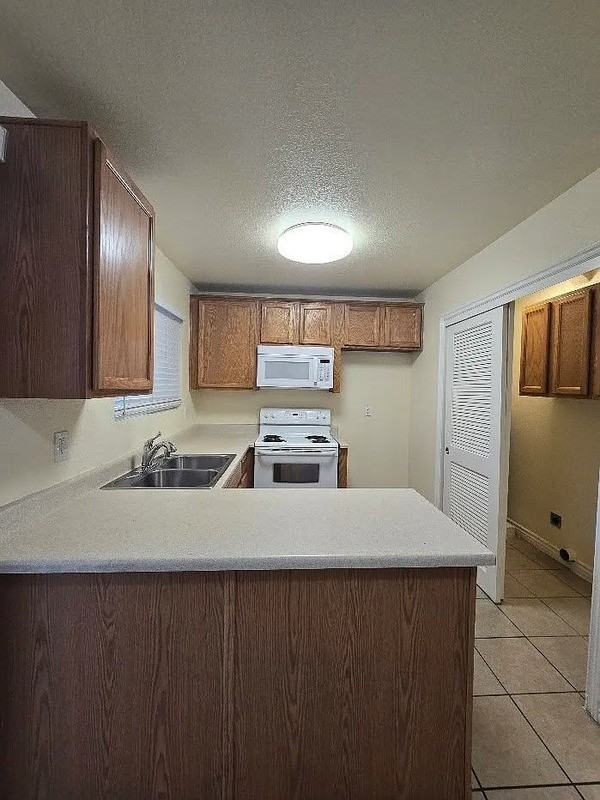 1745 N Winery Ave #136 - Photo 4 of 7