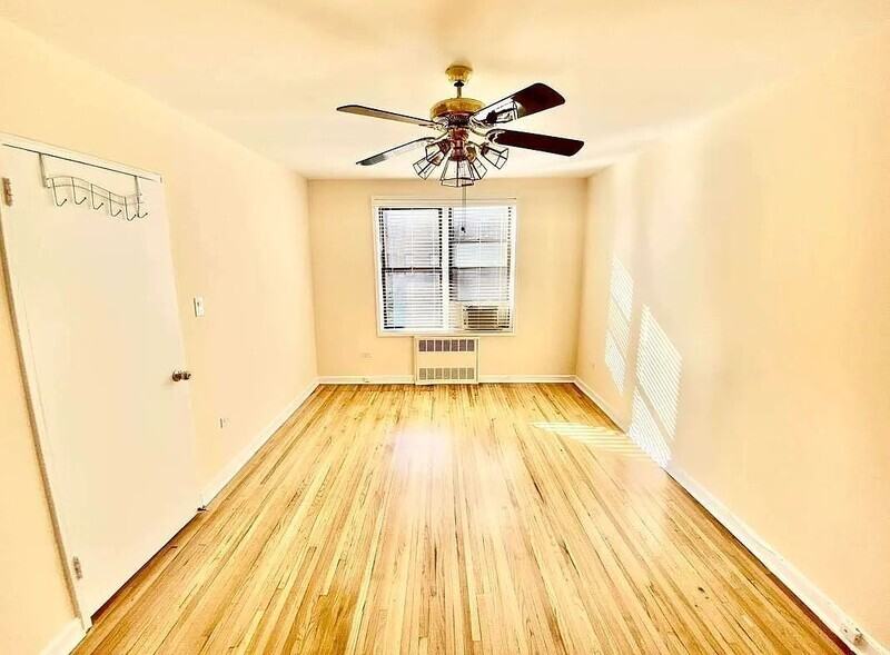 7423 Ridge Blvd #4F - Photo 7 of 12