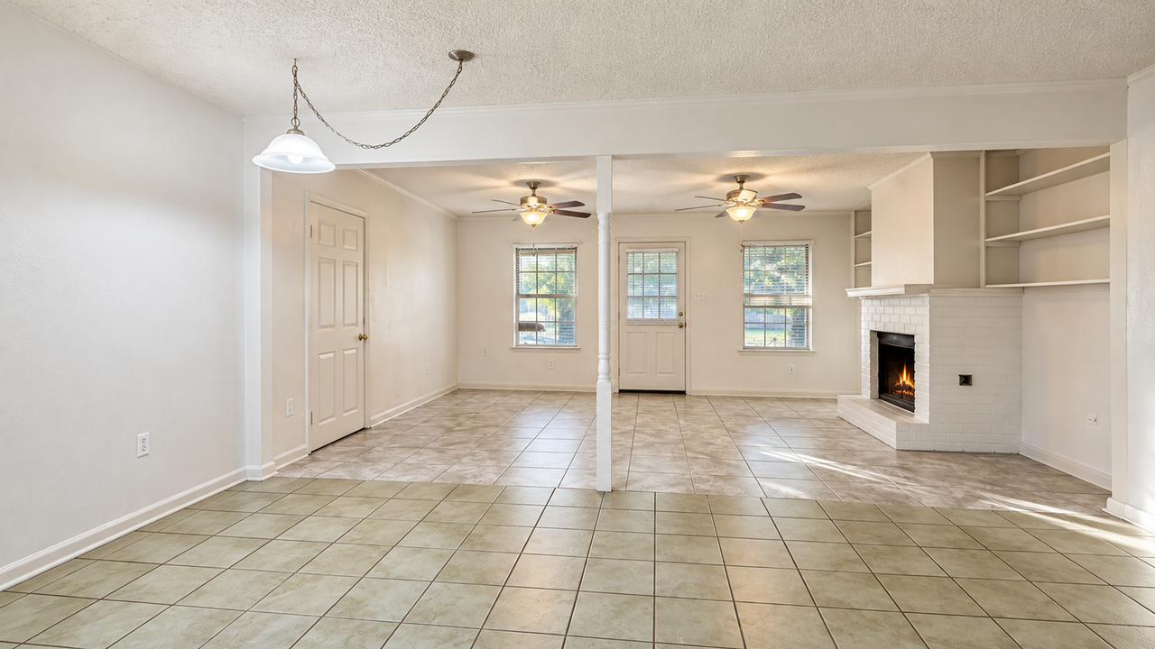 1735 Southland Ct - Photo 3 of 11