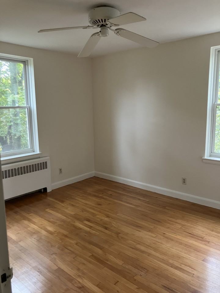 42 Dean Rd #4 - Photo 5 of 9
