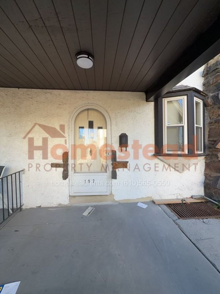 192 Springton Rd - Photo 2 of 28