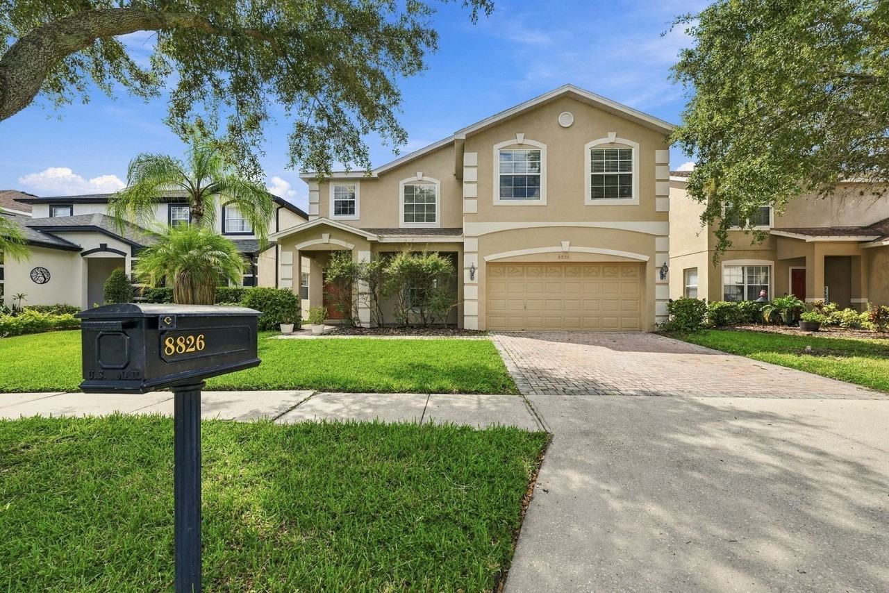 8826 Royal Enclave Blvd - Photo 2 of 49