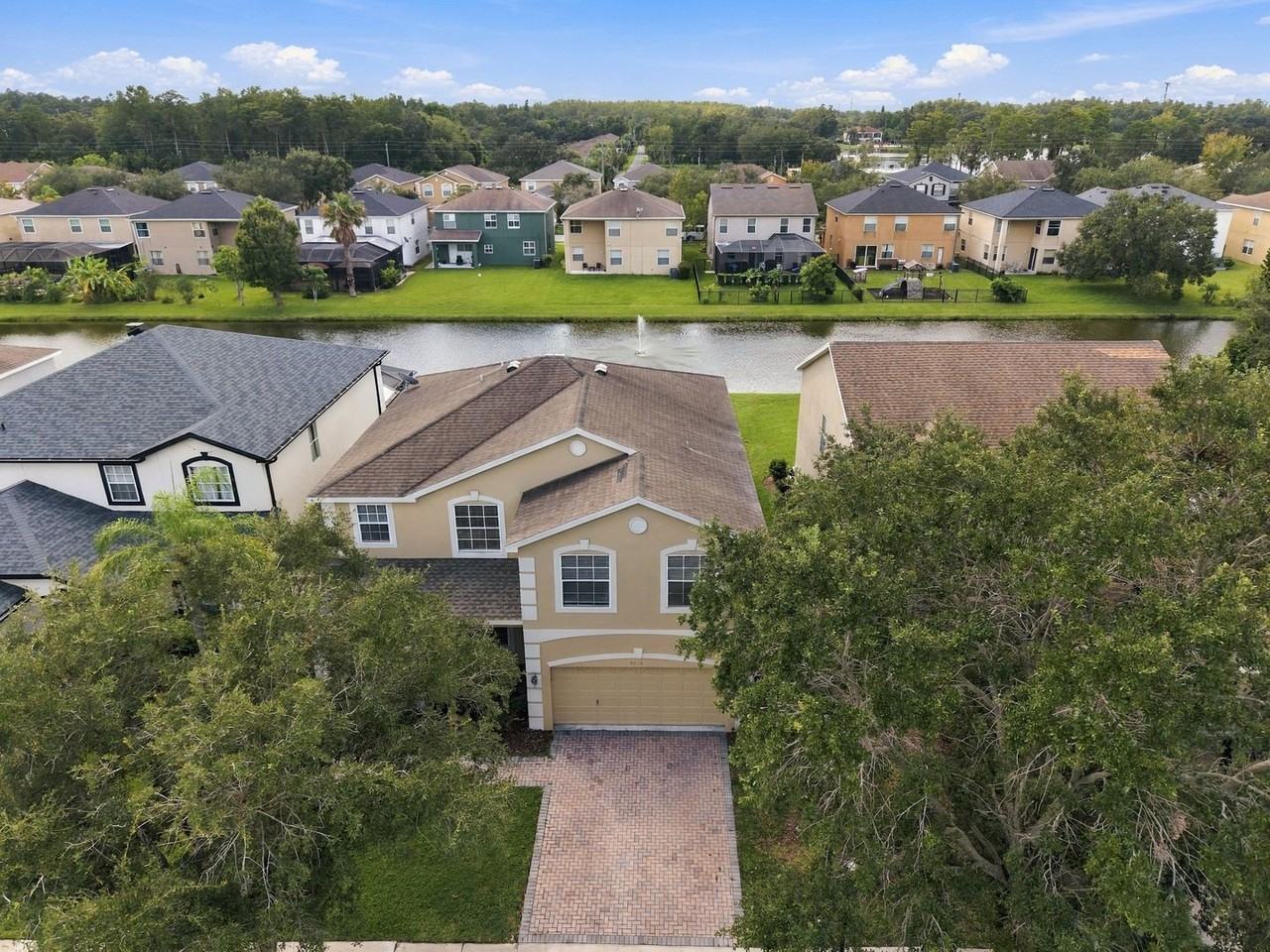 8826 Royal Enclave Blvd - Photo 4 of 49