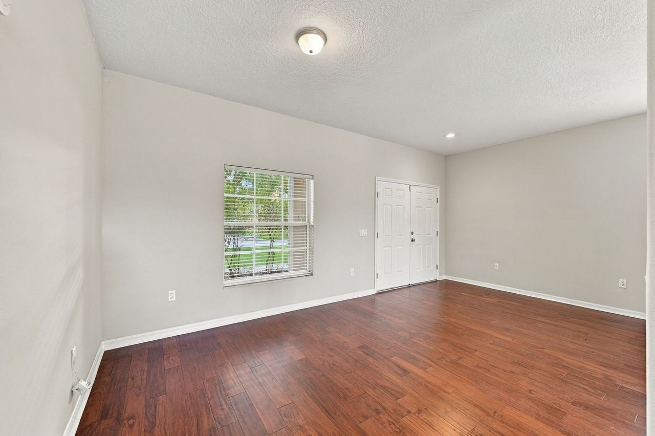 8826 Royal Enclave Blvd - Photo 7 of 49