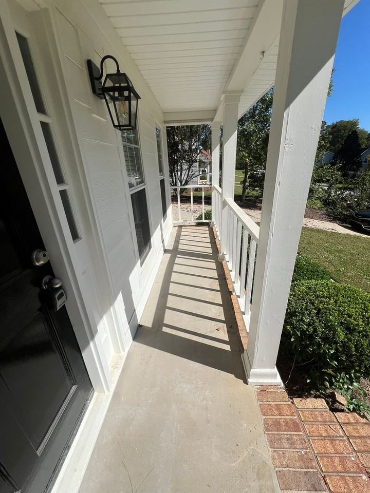 4211 Fairfield Cir - Photo 4 of 40