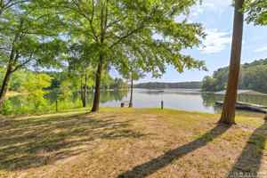 featured image of 271 Pine Ln