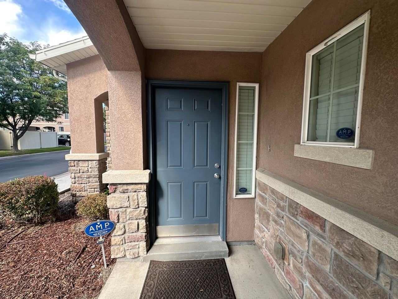 1026 W 70 N - Photo 6 of 36
