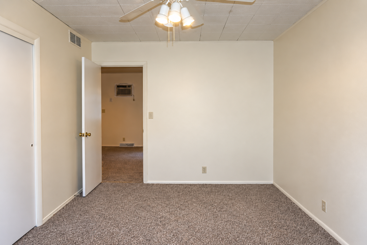 202MU - Photo 4 of 6