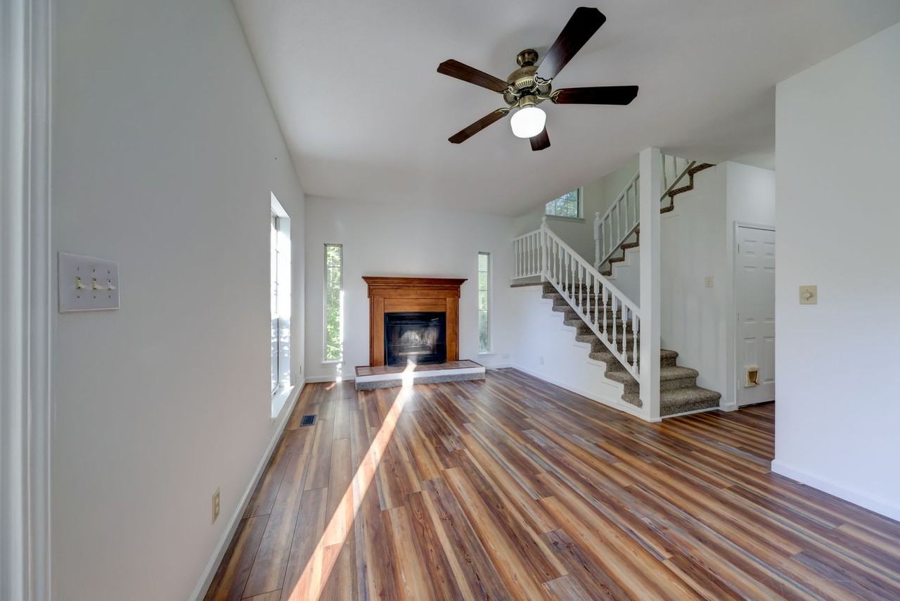 1750 Longbow Ct - Photo 3 of 50