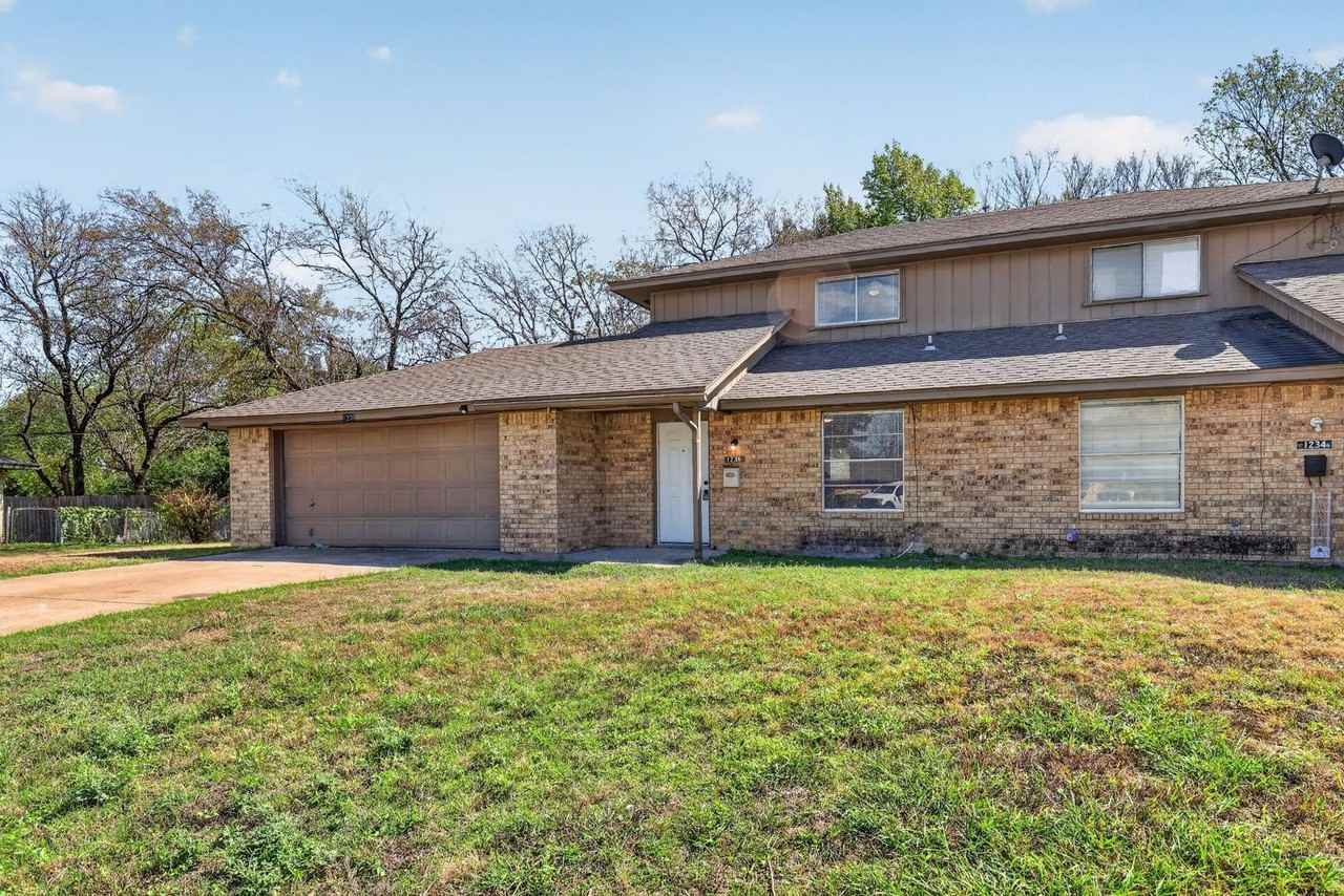 1236 Misty Ln - Photo 2 of 25