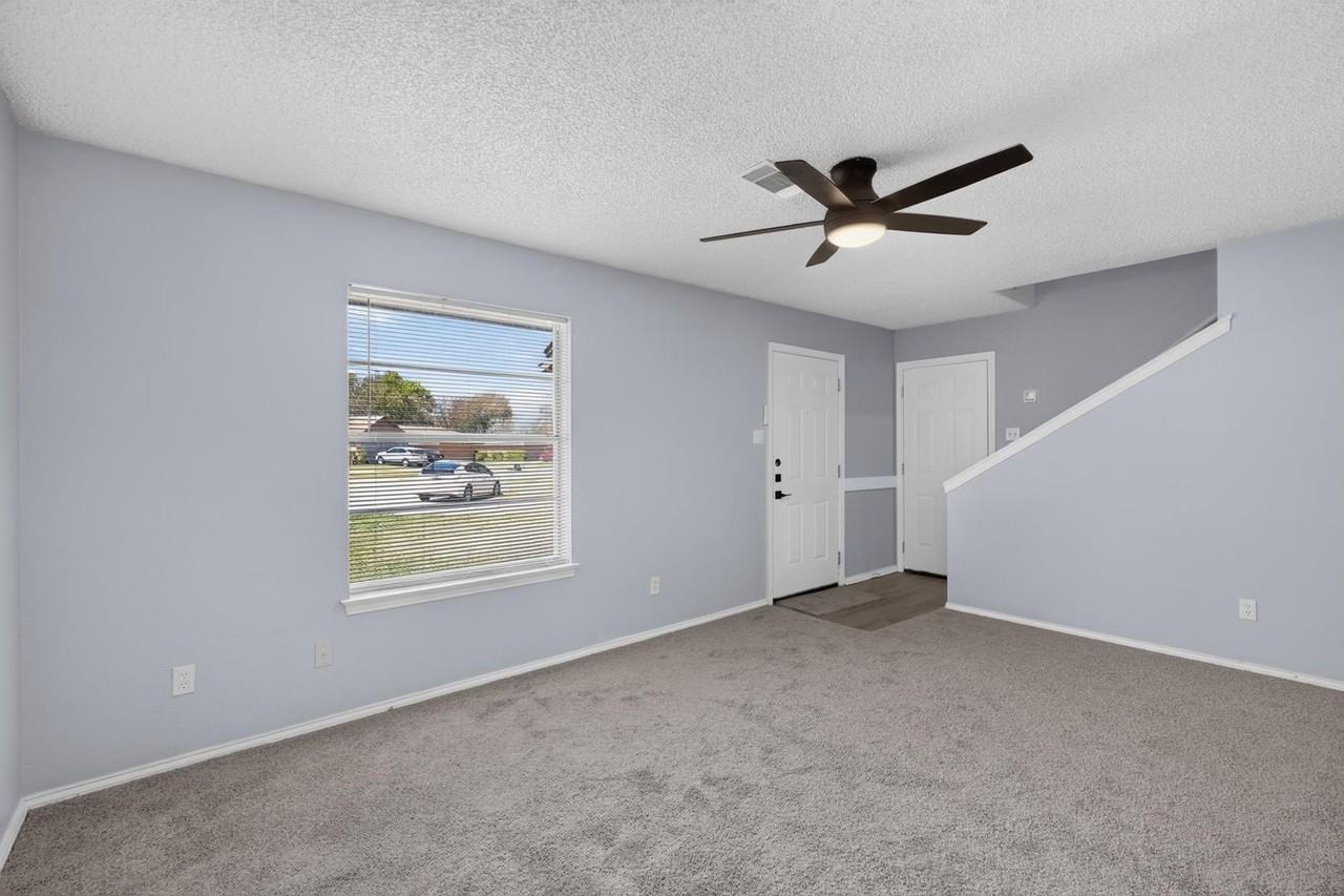 1236 Misty Ln - Photo 4 of 25
