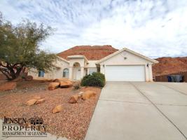 featured image of 562 N Summit Rdg