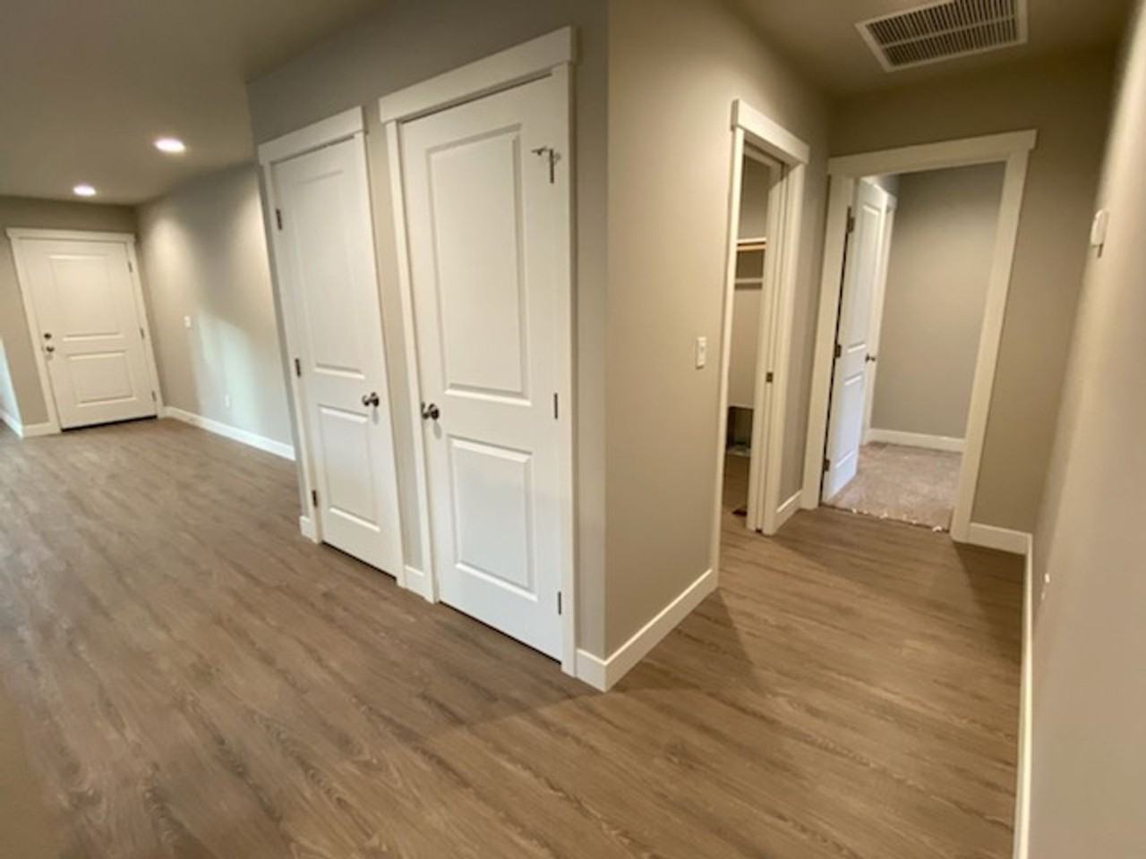 1091 S Newberry Ln - Photo 6 of 18