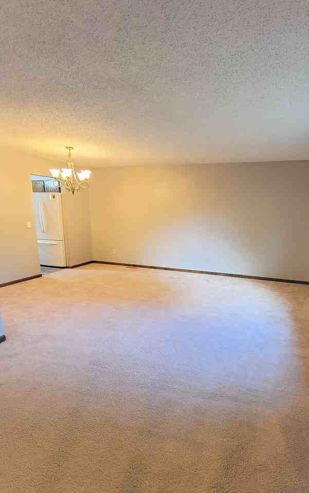 3434 Chimney Rock Rd - Photo 4 of 36