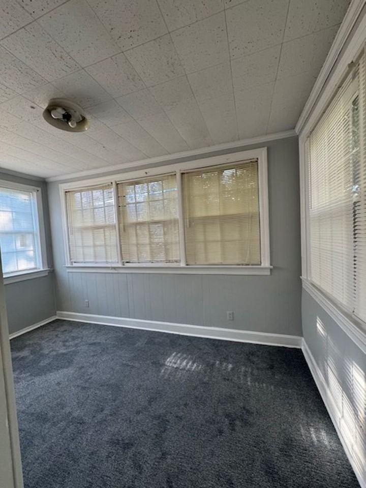407 S Pineview Ave - Photo 4 of 13