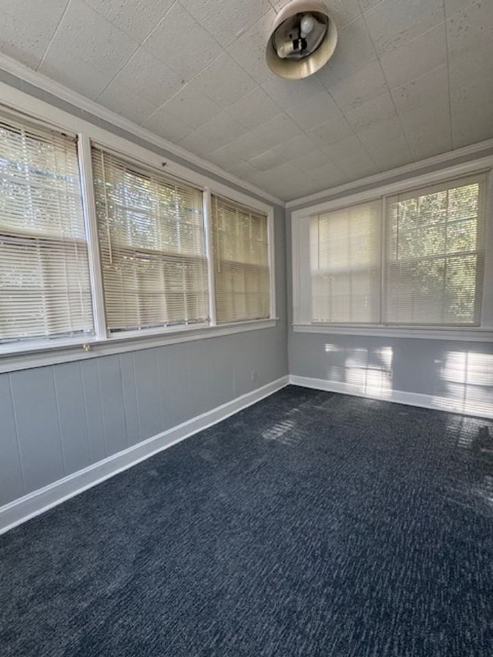 407 S Pineview Ave - Photo 5 of 13