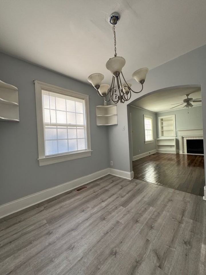 407 S Pineview Ave - Photo 7 of 13