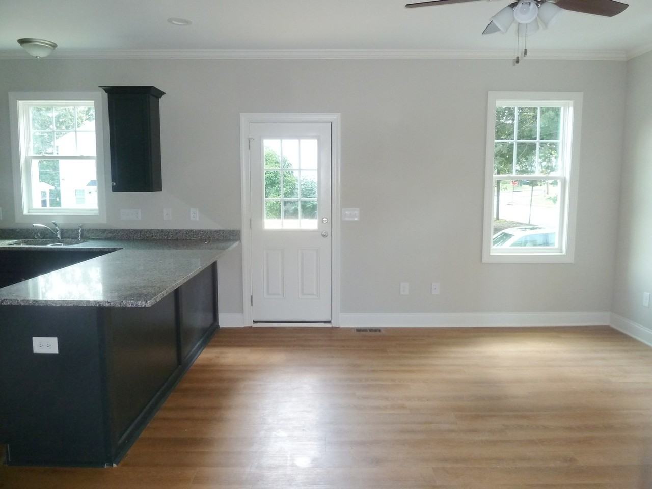 203 Caldwell St - Photo 6 of 31