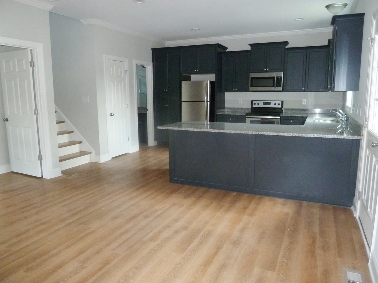 203 Caldwell St - Photo 7 of 31
