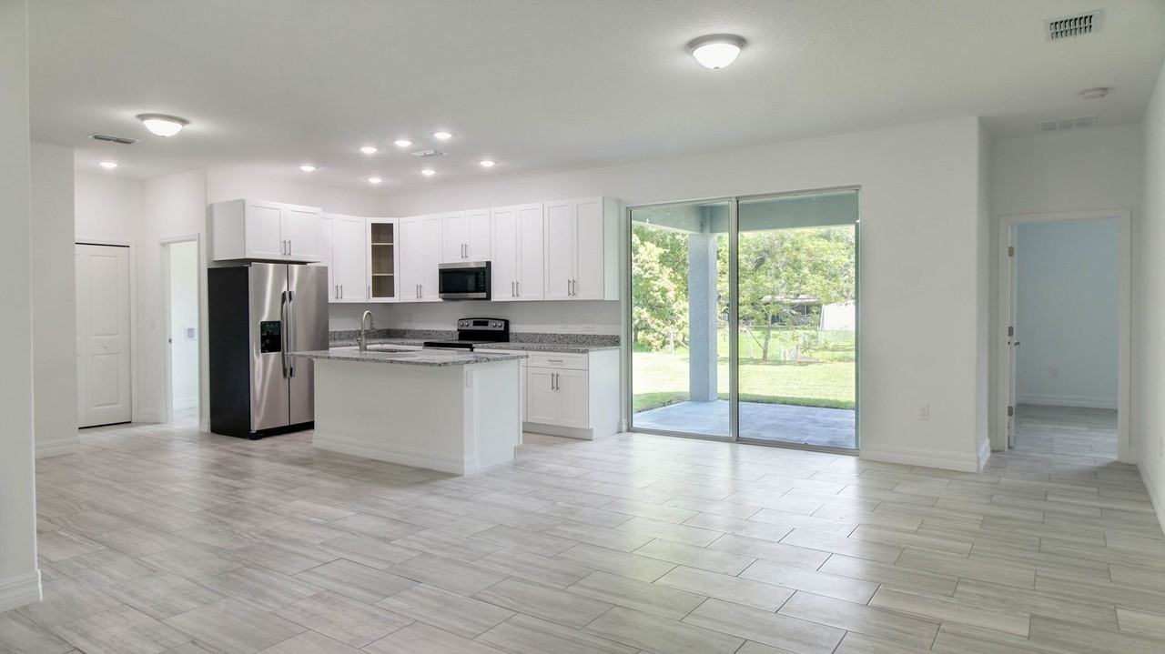 4951 Spiral Way - Photo 4 of 18