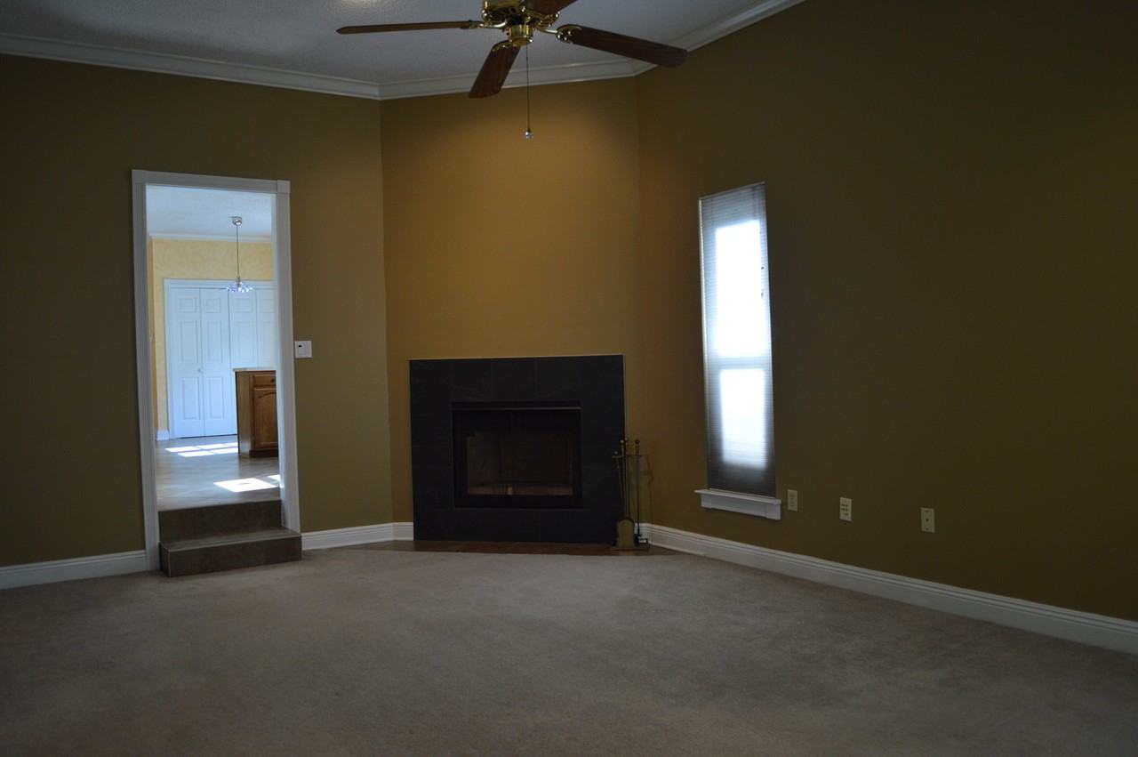 8546 Kaylynn Ave - Photo 2 of 7