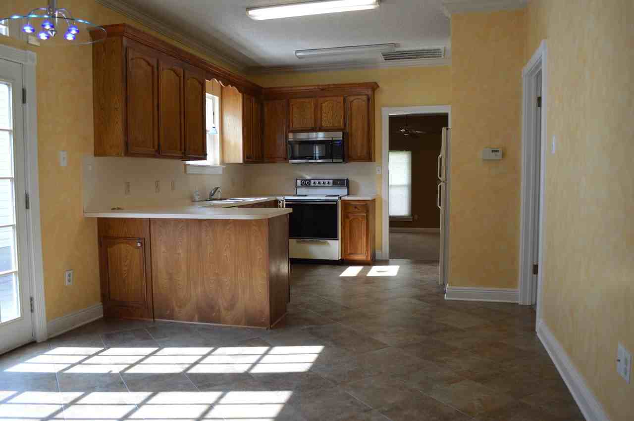 8546 Kaylynn Ave - Photo 3 of 7