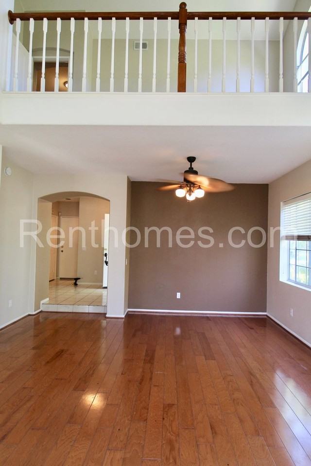 1880 Matin Cir - Photo 3 of 25
