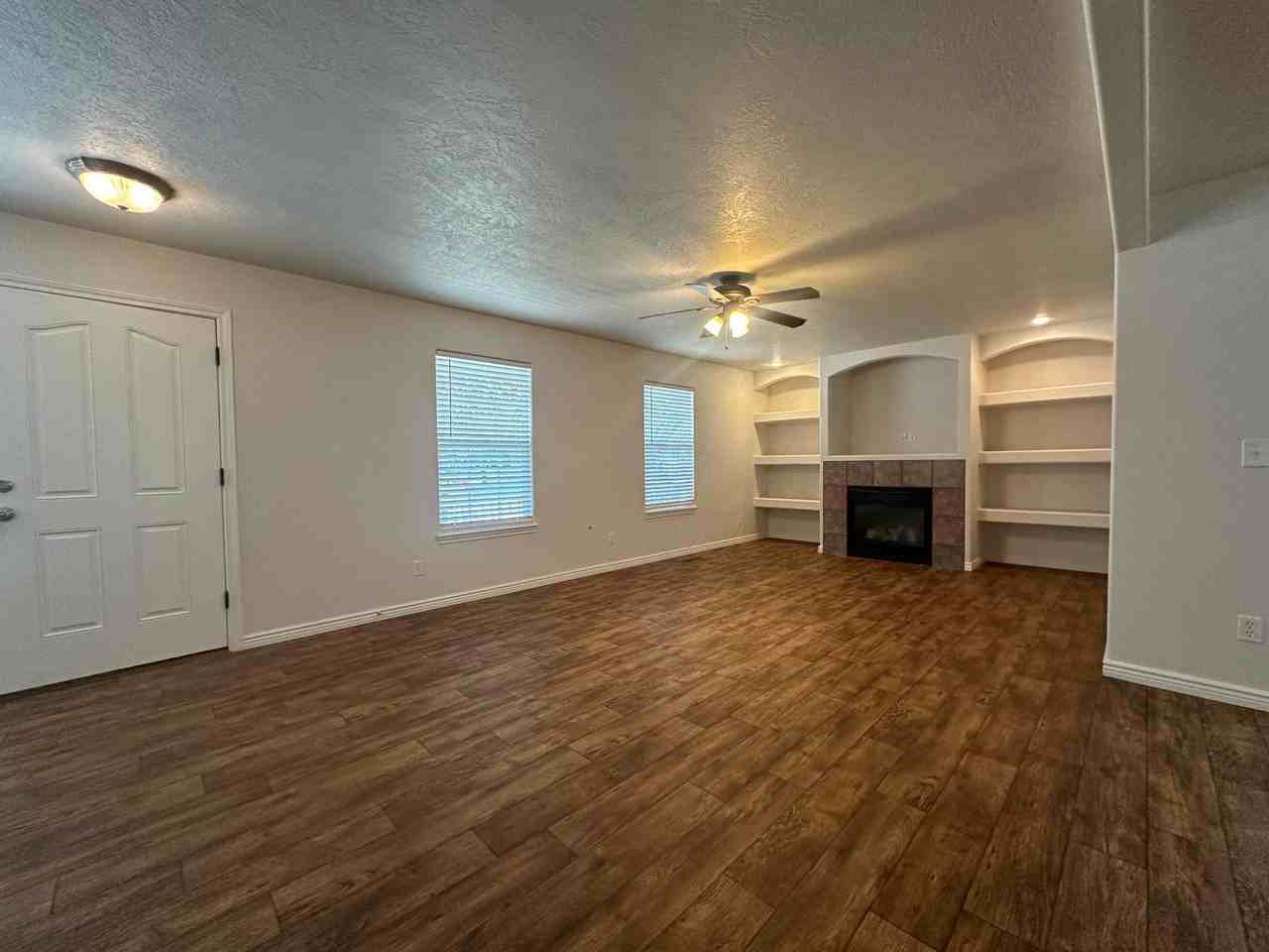 2380 W Baystone Dr - Photo 2 of 13