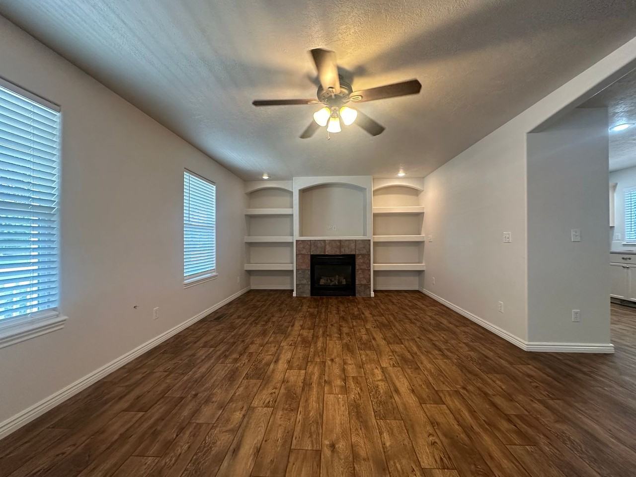 2380 W Baystone Dr - Photo 3 of 13