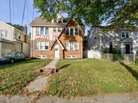 706 Chestnut St. Roselle, NJ 07203 - Photo 1 of 1