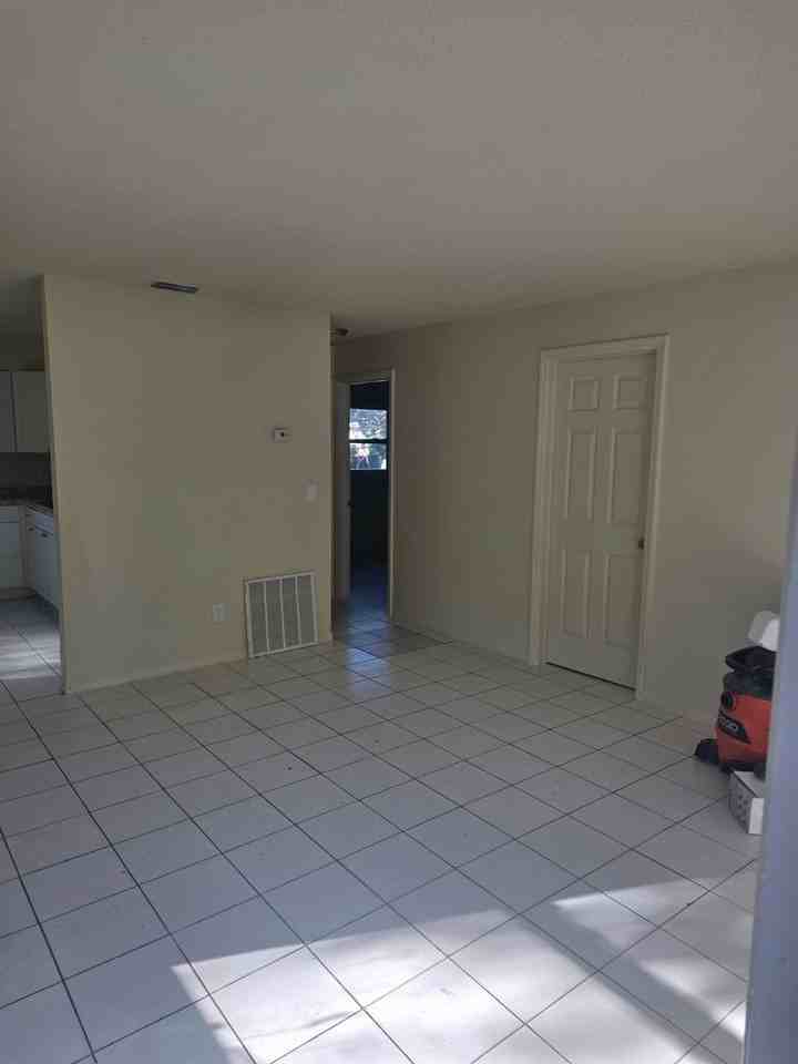5622 7th Street Ct E - Photo 2 of 10