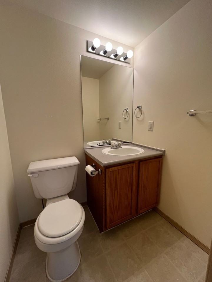 1709 Carolina St #102 - Photo 4 of 13