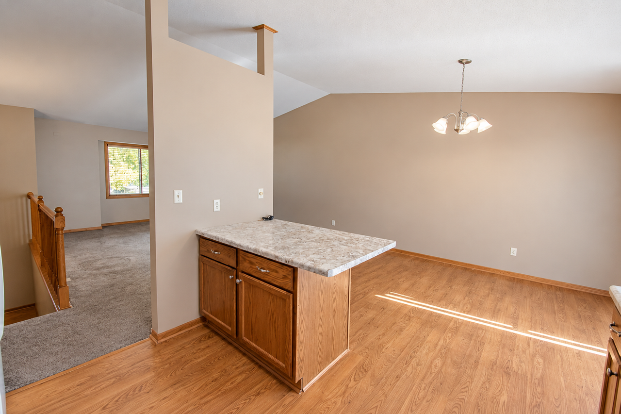 2402 60th St Nw - Photo 4 of 31