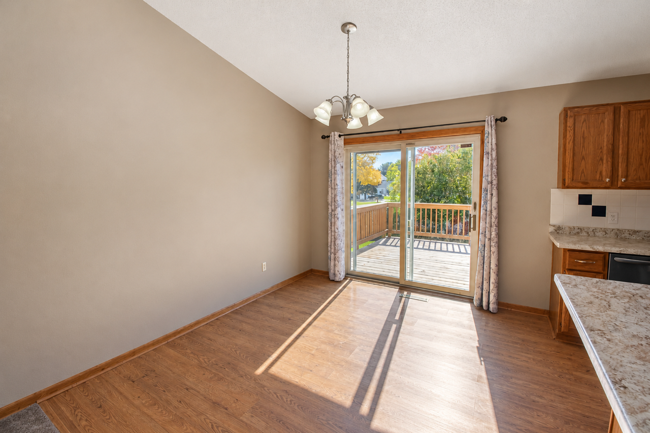 2402 60th St Nw - Photo 5 of 31