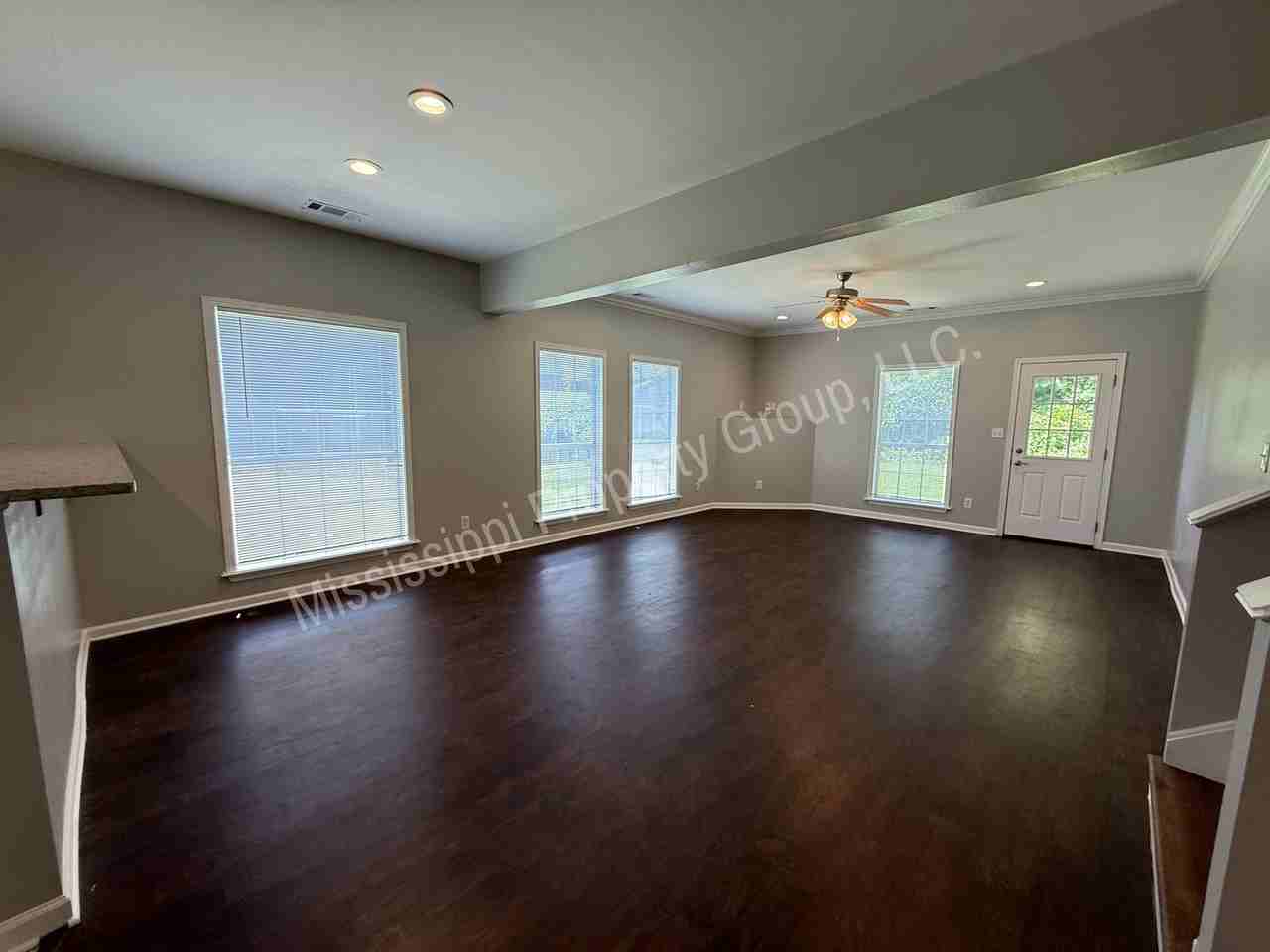 331 Hayat Loop - Photo 5 of 38