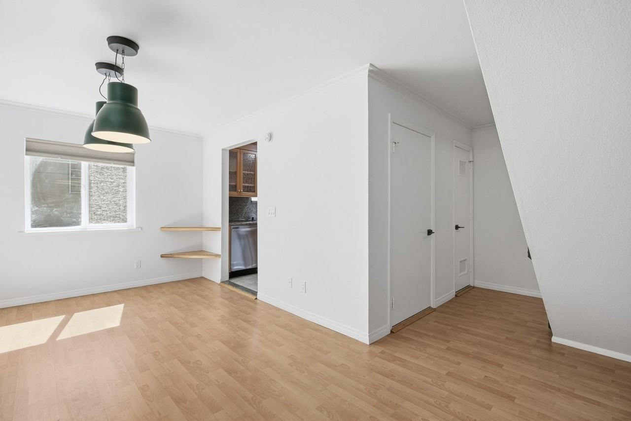 4854 Coldwater Canyon Ave #103 - Photo 7 of 27