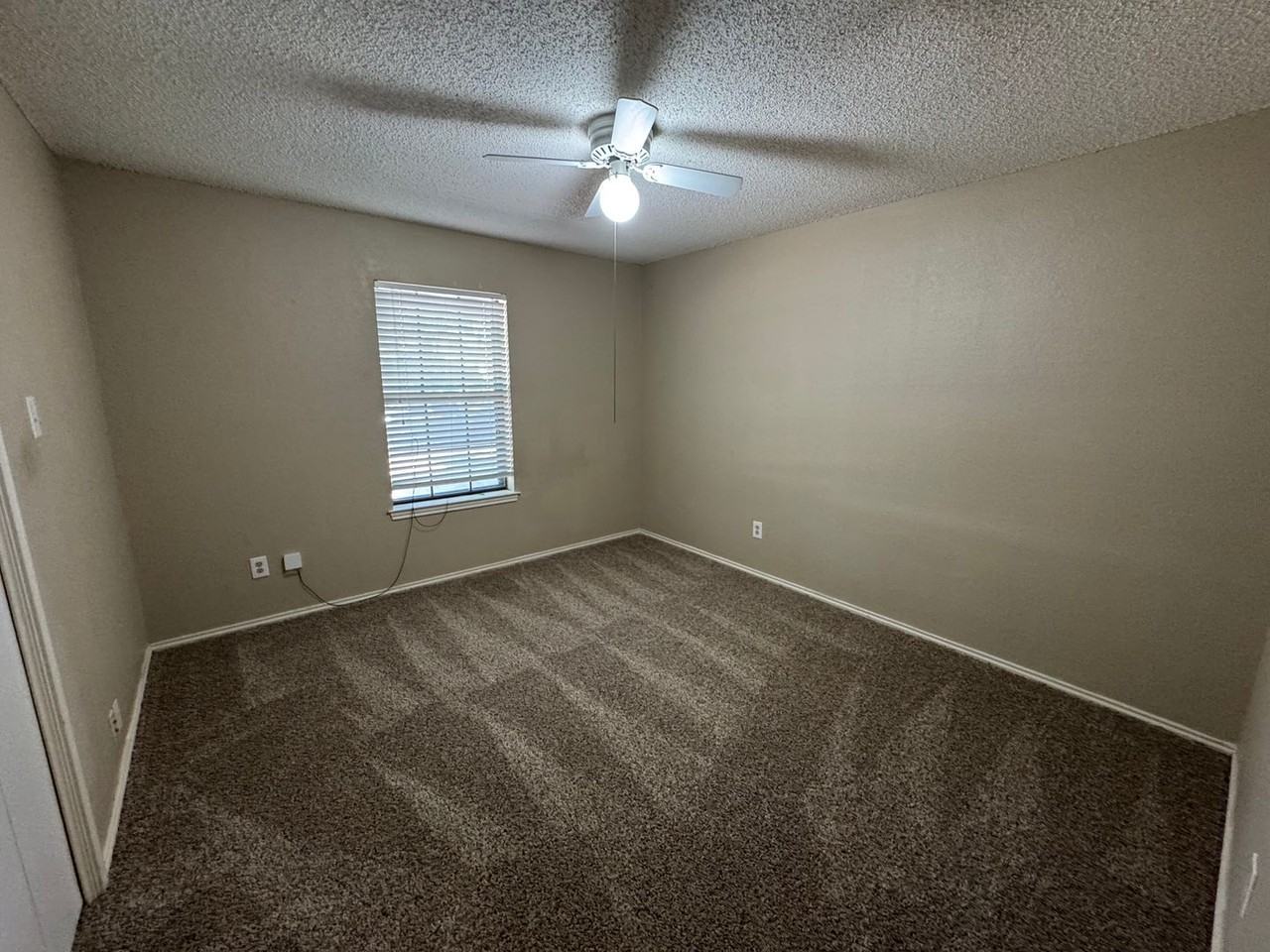 243 Westhill Dr - Photo 5 of 11