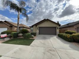 featured image of 2139 W Clare Ave