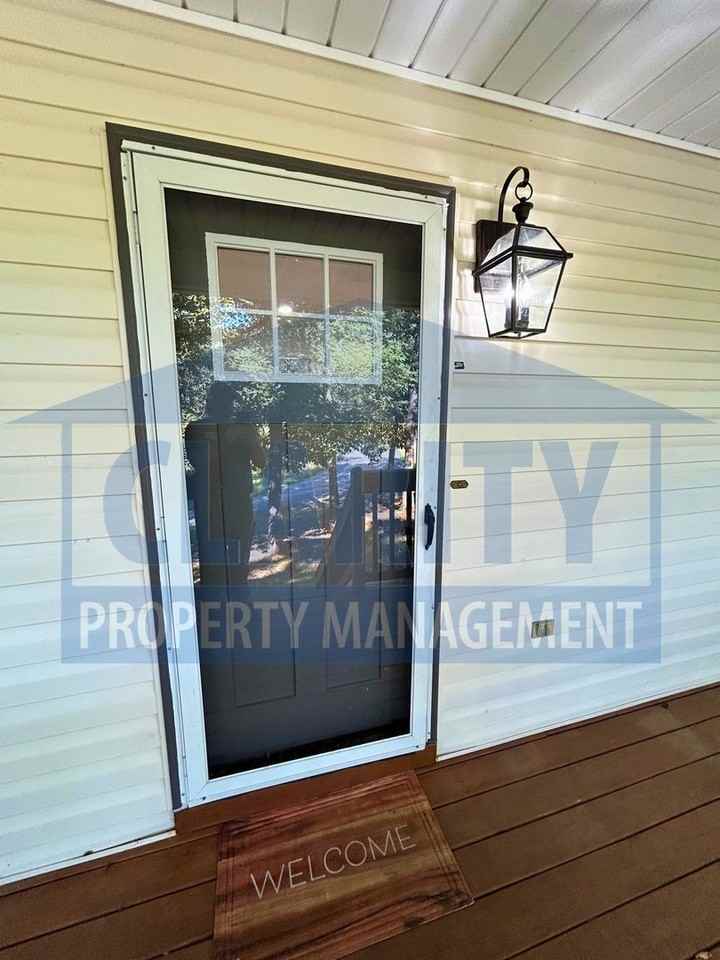 136 Belleview Dr Se - Photo 2 of 21