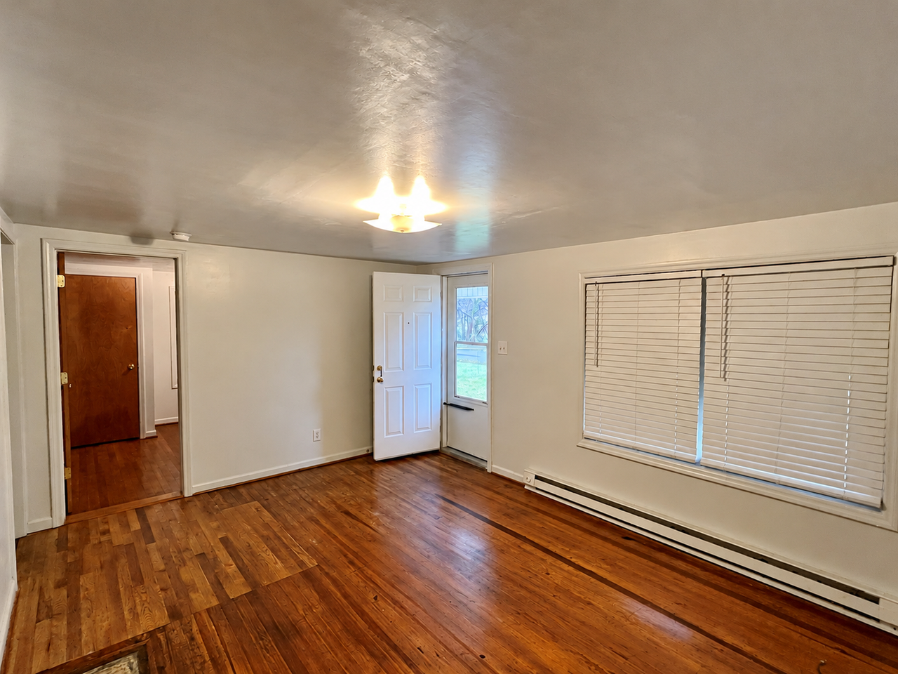 1106 Walnut St - Photo 7 of 12