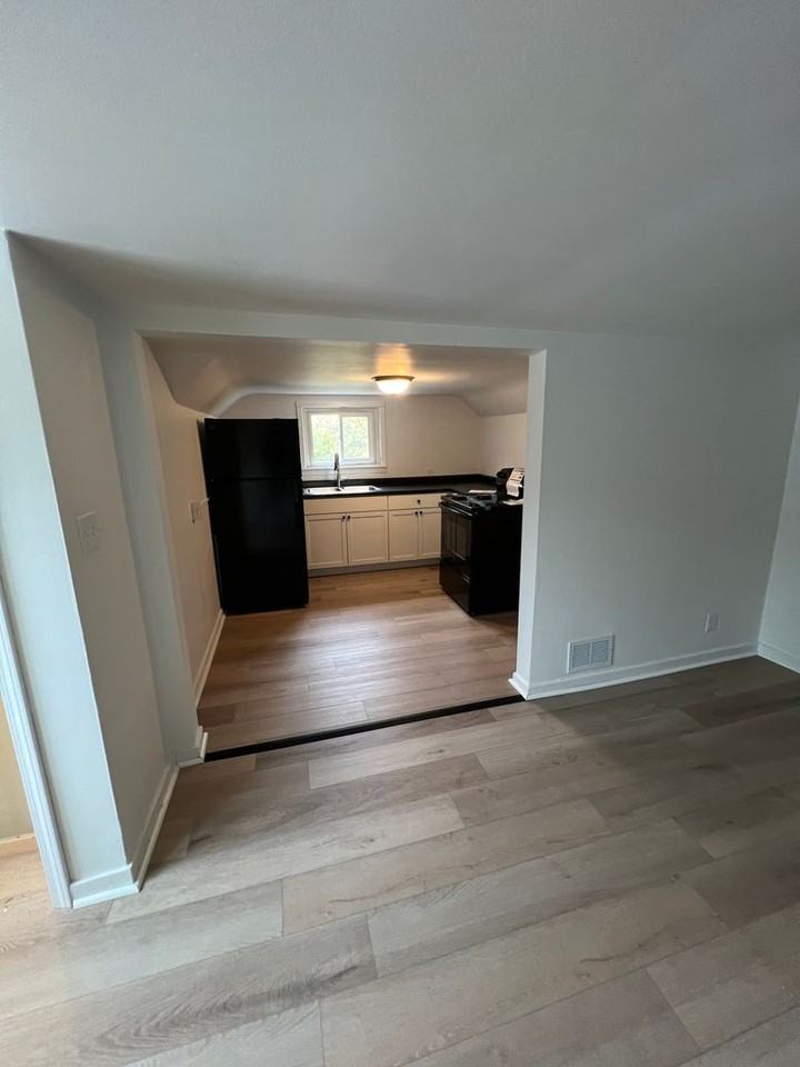 129 William St - Photo 4 of 10