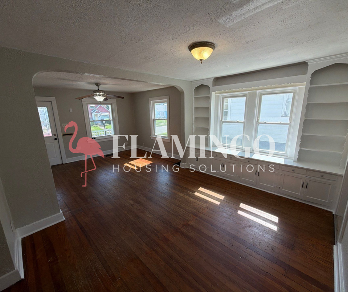 2645 Wayland Ave - Photo 7 of 12